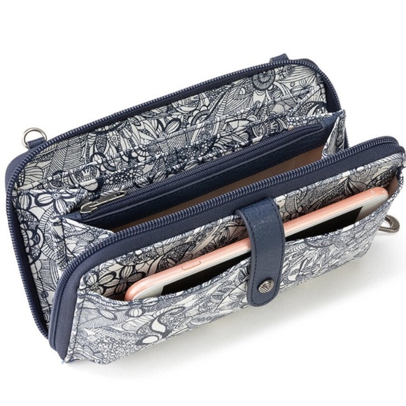 Sakroots | Navy Smart Phone Crossbody/Wallet/Wristlet - Picture 15 of 16
